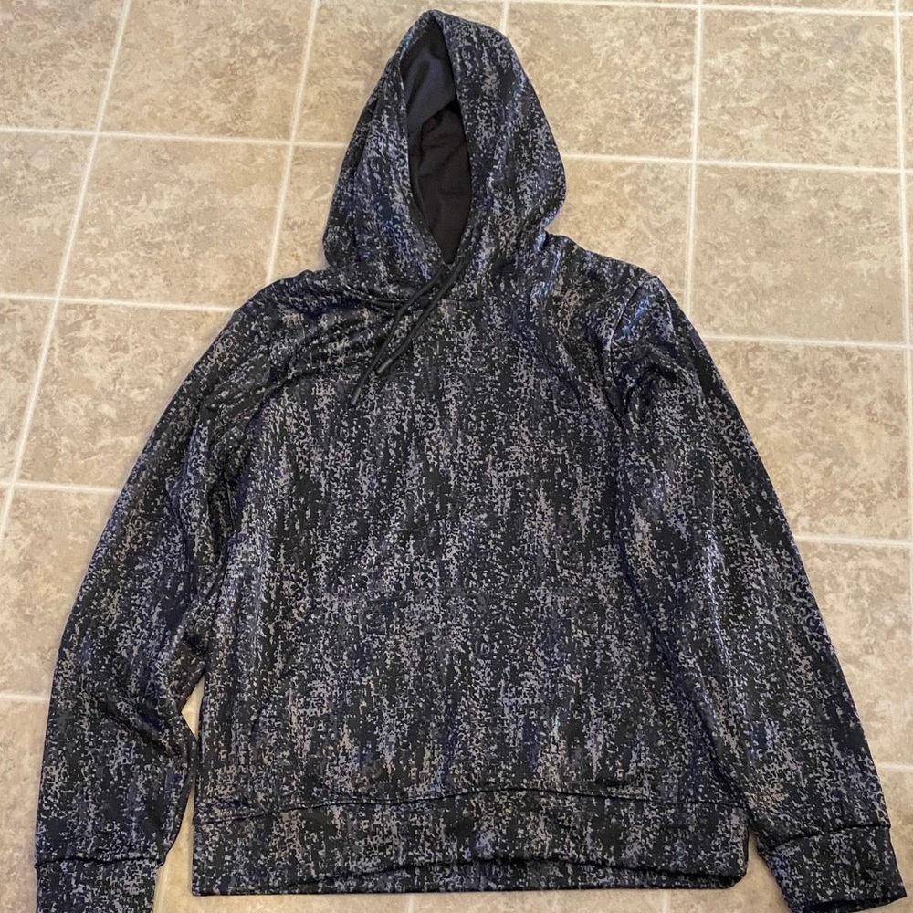 Men's Black and Gray Patterned Hoodie